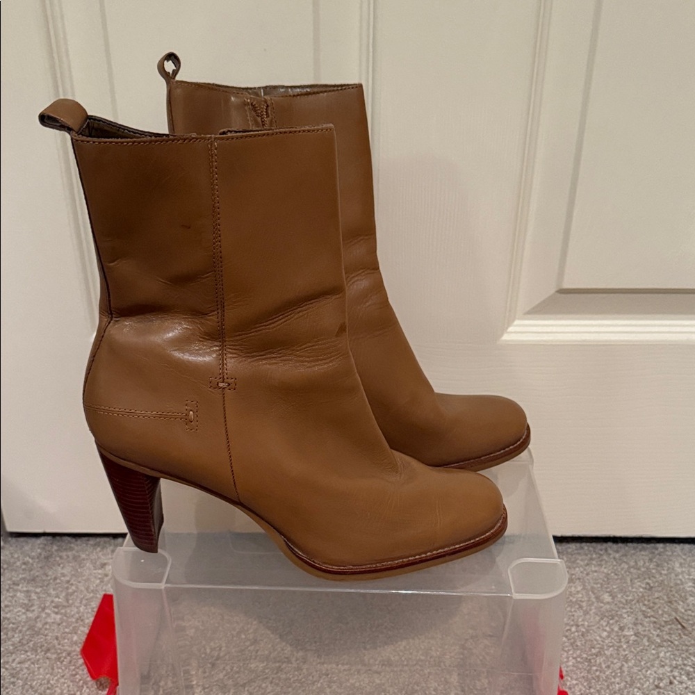 Gianni Bini Brown Leather Heeled Boots